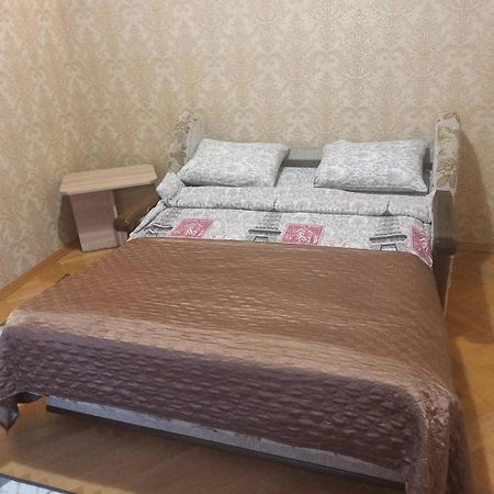 Smart Yellow Apartment-15 Хв Від Жд Вокзалу Lviv Exteriör bild